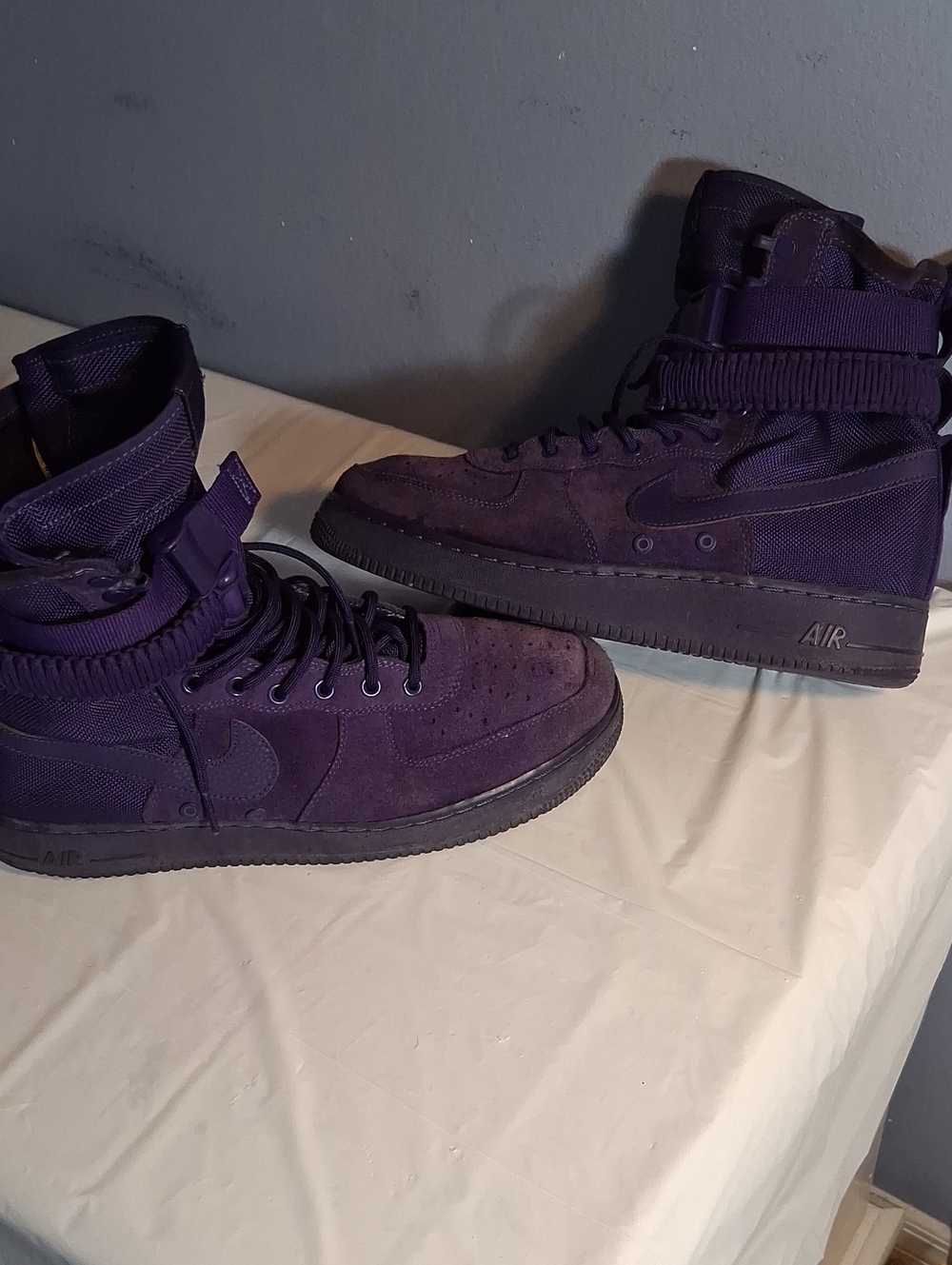Nike Air Men's High-Top Athletic Sneakers - Purple Size11.5